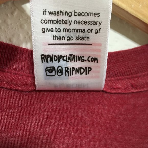 RIPNDIP Red Pocket T Shirt w/White Cat in Pocket Crew Neck Short Sleeves Size M - Picture 7 of 13